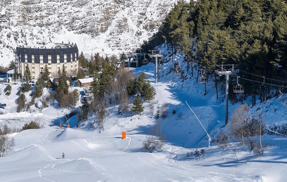 Hotel Or Blanc Espot Eksteriør billede